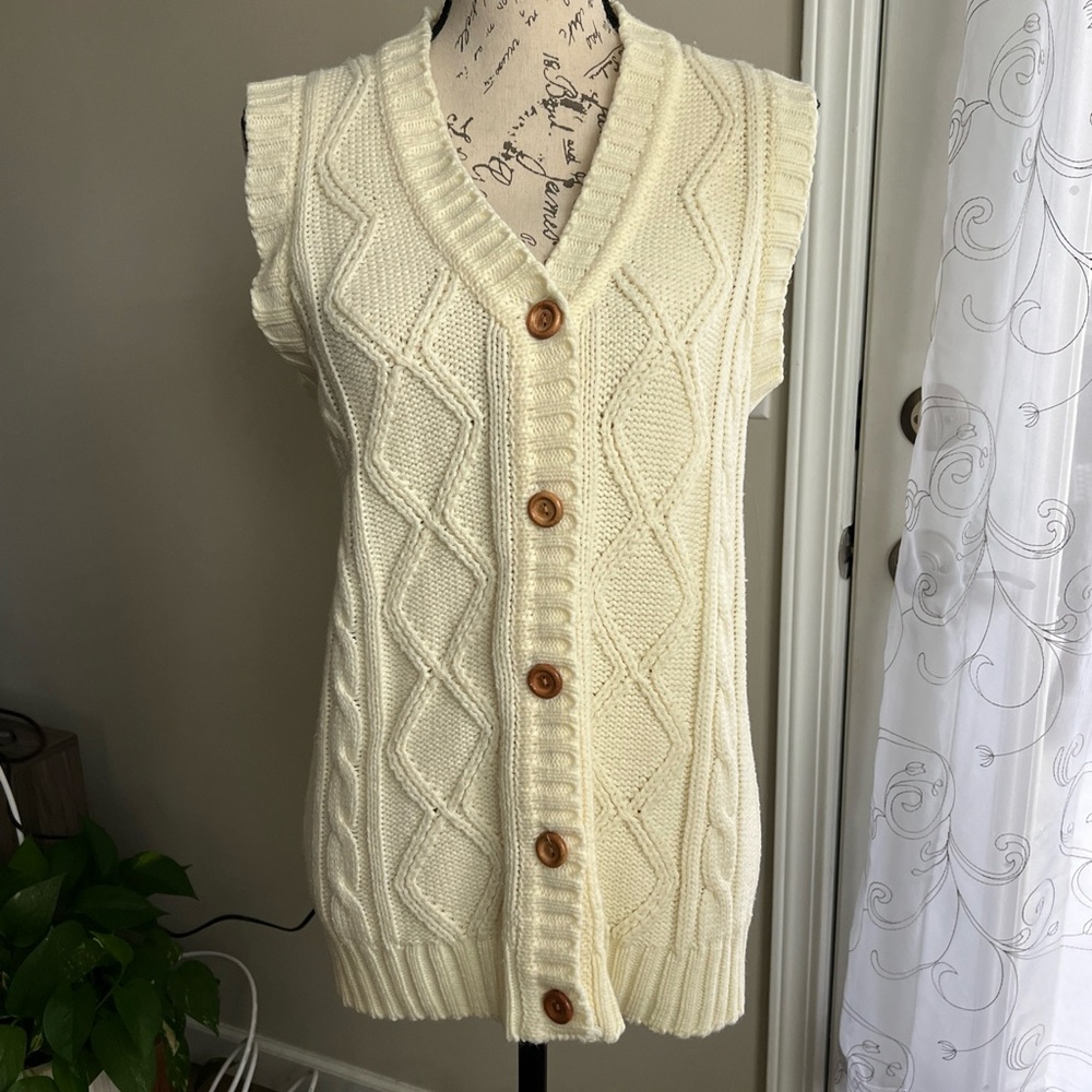 Sears Vintage‎ Women's Cable Knit  Button Up Sweater Vest Cream Medium Preppy
